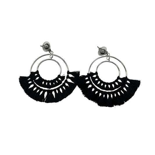 Earrings Dangle/Drop By Clothes Mentor In Black & Silver