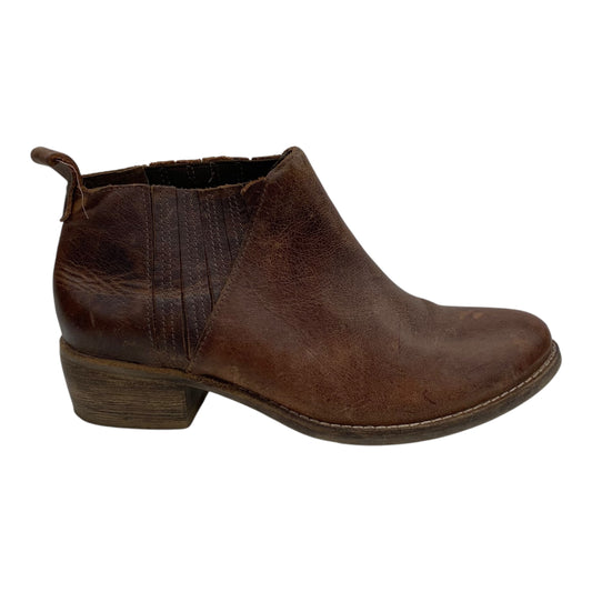 Boots Leather By Clothes Mentor In Brown, Size:7