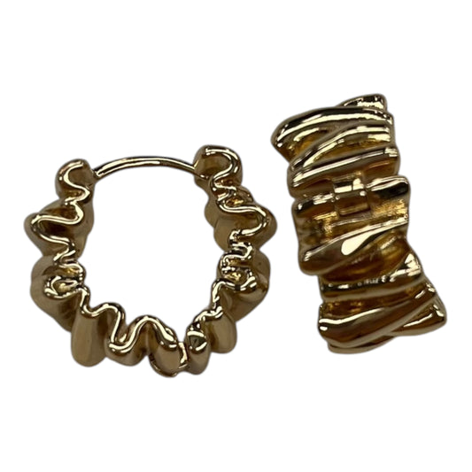 Earrings Hoop By Clothes Mentor In Gold