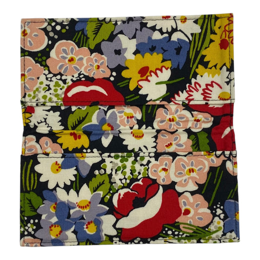 Accessory Label By Vera Bradley In Floral Print