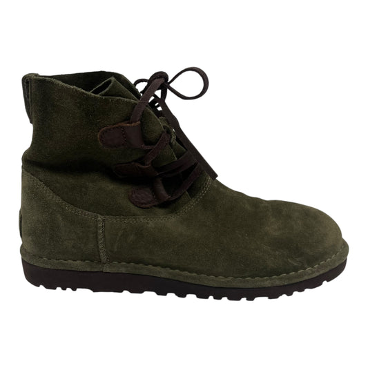 Boots Designer By Ugg In Green, Size:8