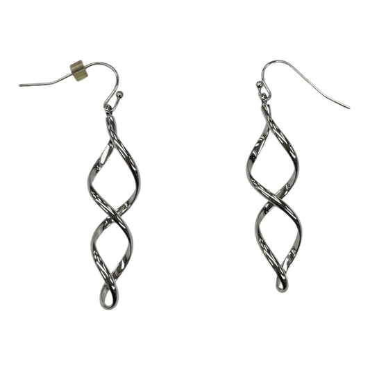 EARRINGS DANGLE/DROP by    CLOTHES MENTOR In SILVER
