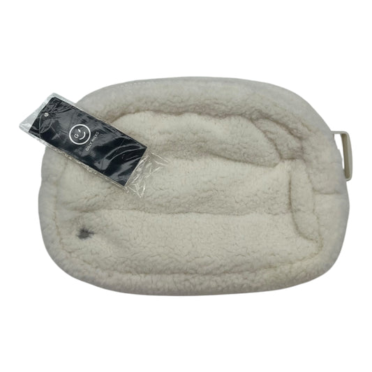 Belt Bag By Clothes Mentor In Cream, Size:Large