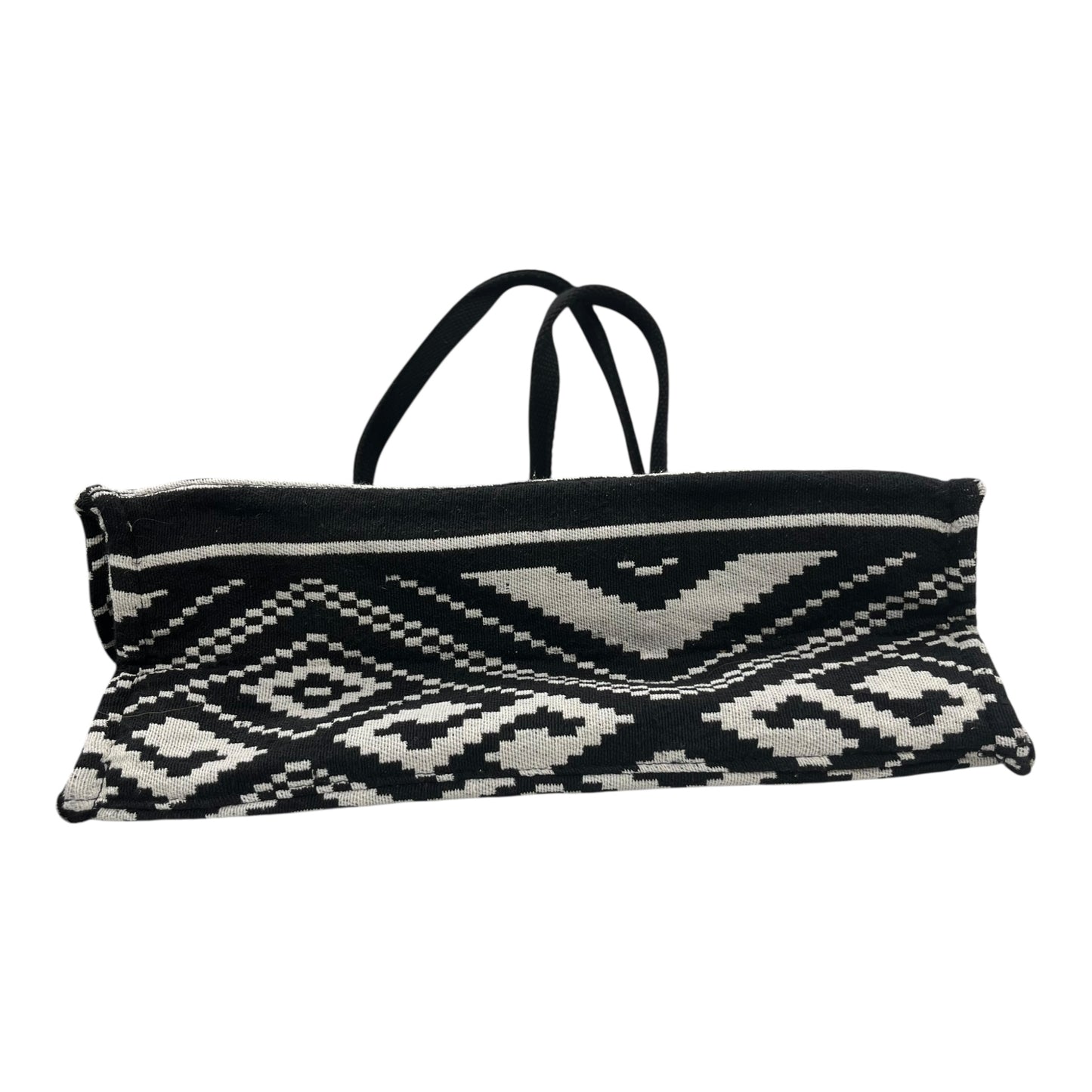 Tote By Clothes Mentor In Black & Cream, Size:Medium