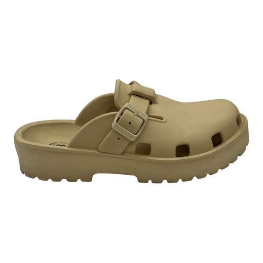 Shoes Flats By Free People In Tan, Size:9