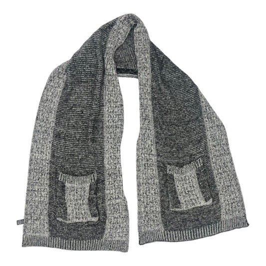 Scarf Winter By Clothes Mentor In Black & Grey