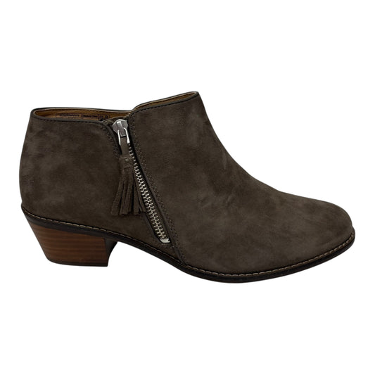 Boots Ankle Heels By Vionic In Grey, Size:9.5