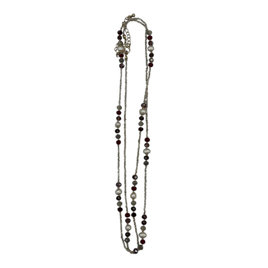 Necklace Layered By Clothes Mentor In Gold & Red