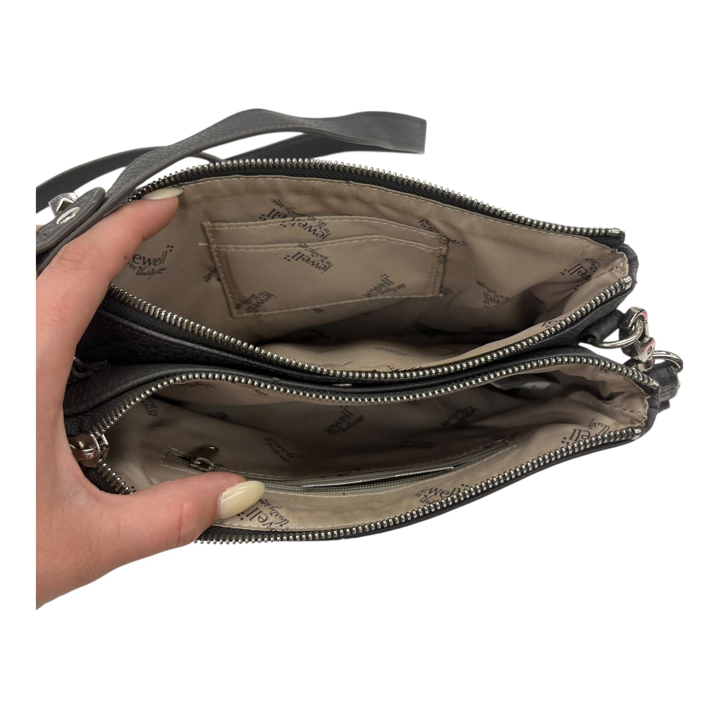 Crossbody By Jewell In Grey, Size:Medium