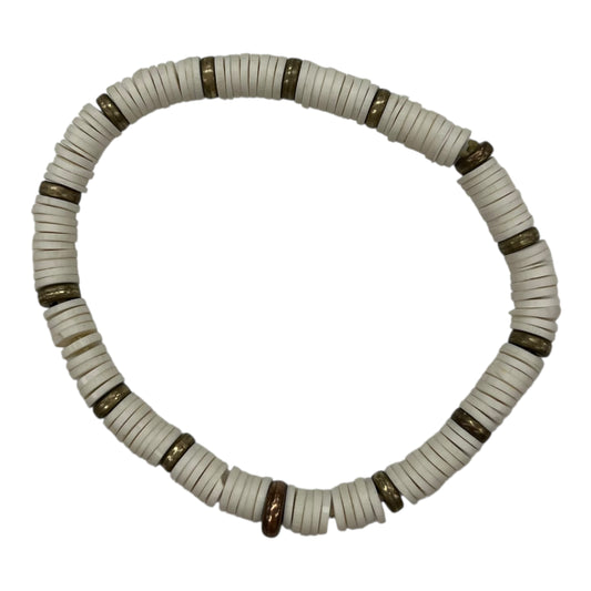 Bracelet Beaded By Clothes Mentor In Cream