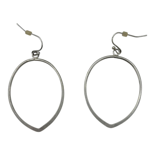 EARRINGS DANGLE/DROP by    CLOTHES MENTOR In SILVER