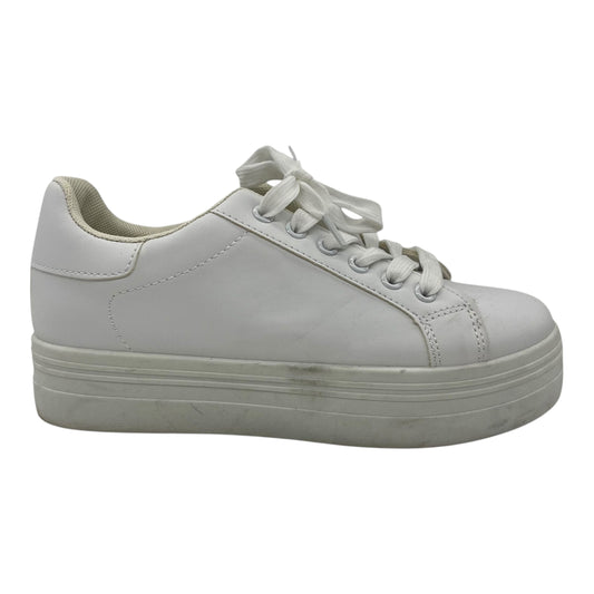 Shoes Sneakers By Fashion Nova In White, Size:7.5