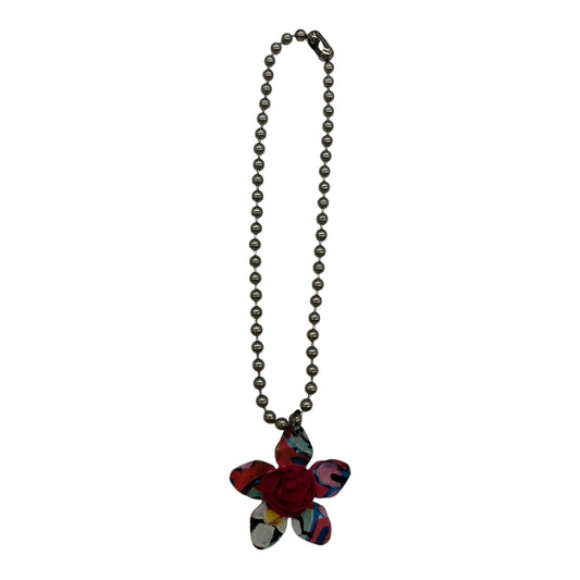 Necklace Charm By Clothes Mentor In Pink