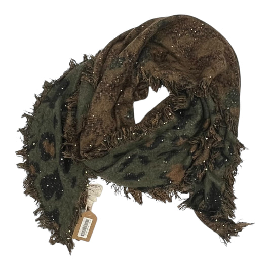 Shawl By Mystree In Green, Size:Osfm