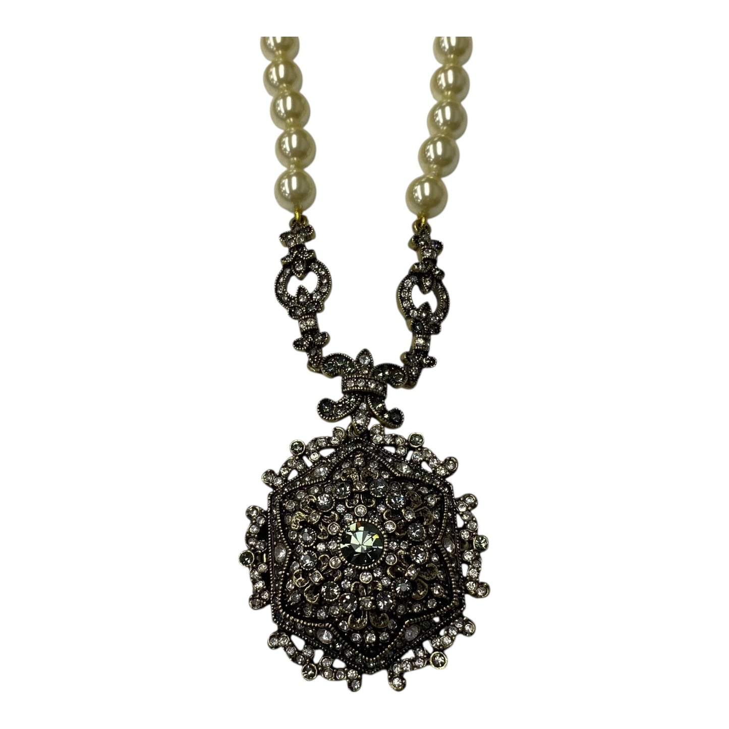 Necklace Statement By Cma In Cream