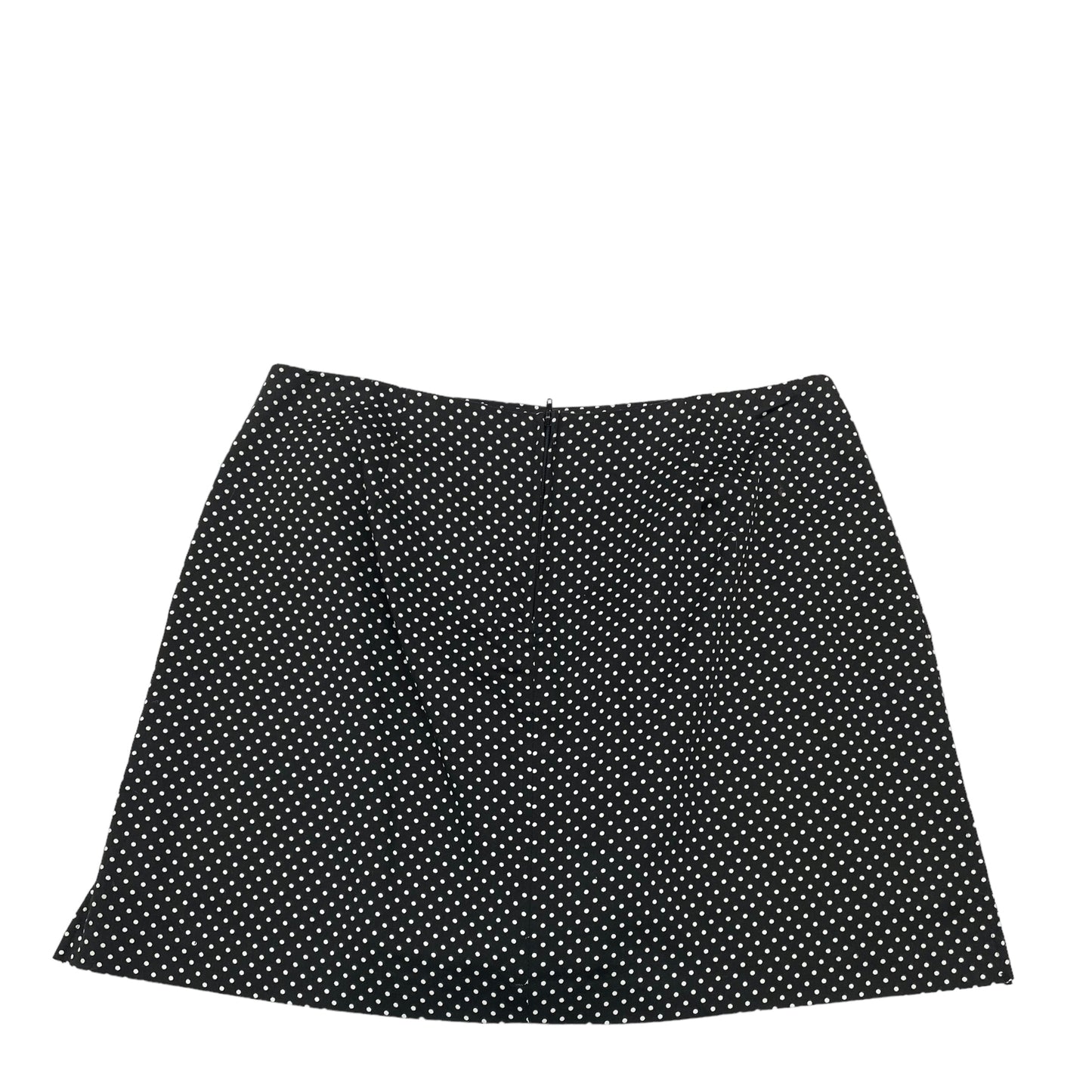 BLACK    CLOTHES MENTOR SKORT, Size 12