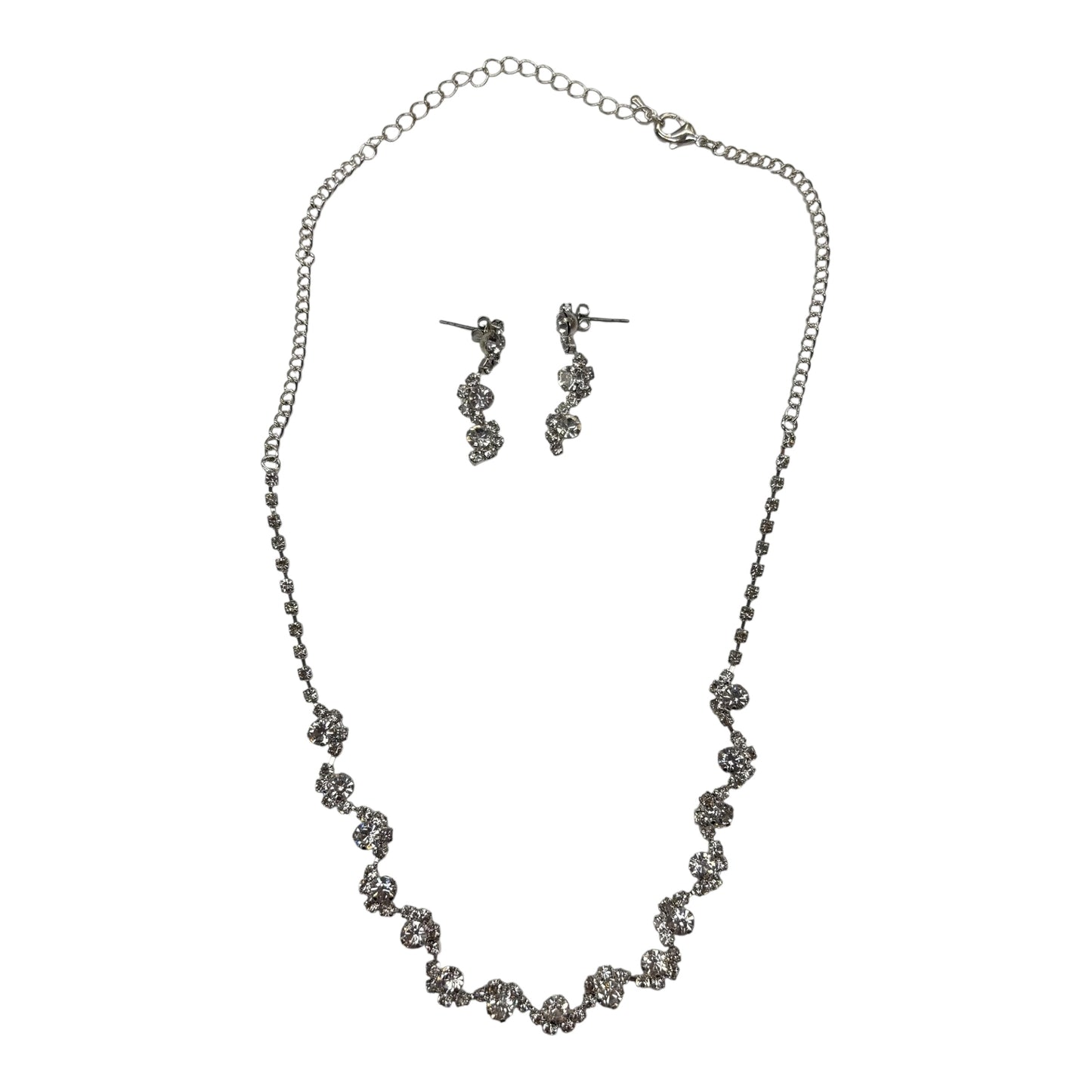 Necklace Set By Clothes Mentor In Silver, Size:02 Piece Set