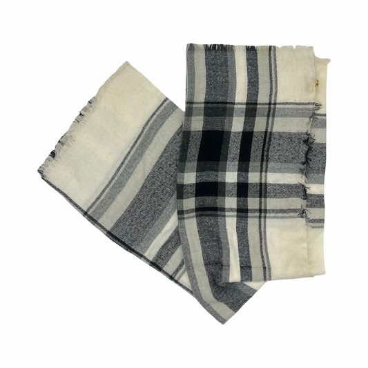 Scarf Long By Clothes Mentor In Cream