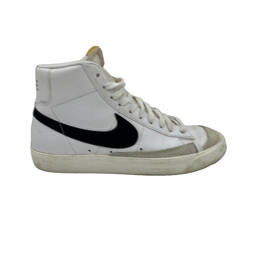 Shoes Sneakers By Nike  Size: 9.5
