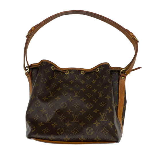 Clothes Mentor Bloomington IL - $500 LOUIS VUITTON Large handbag MI0172  retails for $1,580 #cmbloom #cmstyle #louisvuitton #designerforless